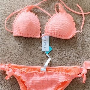 Women’s bathing suit